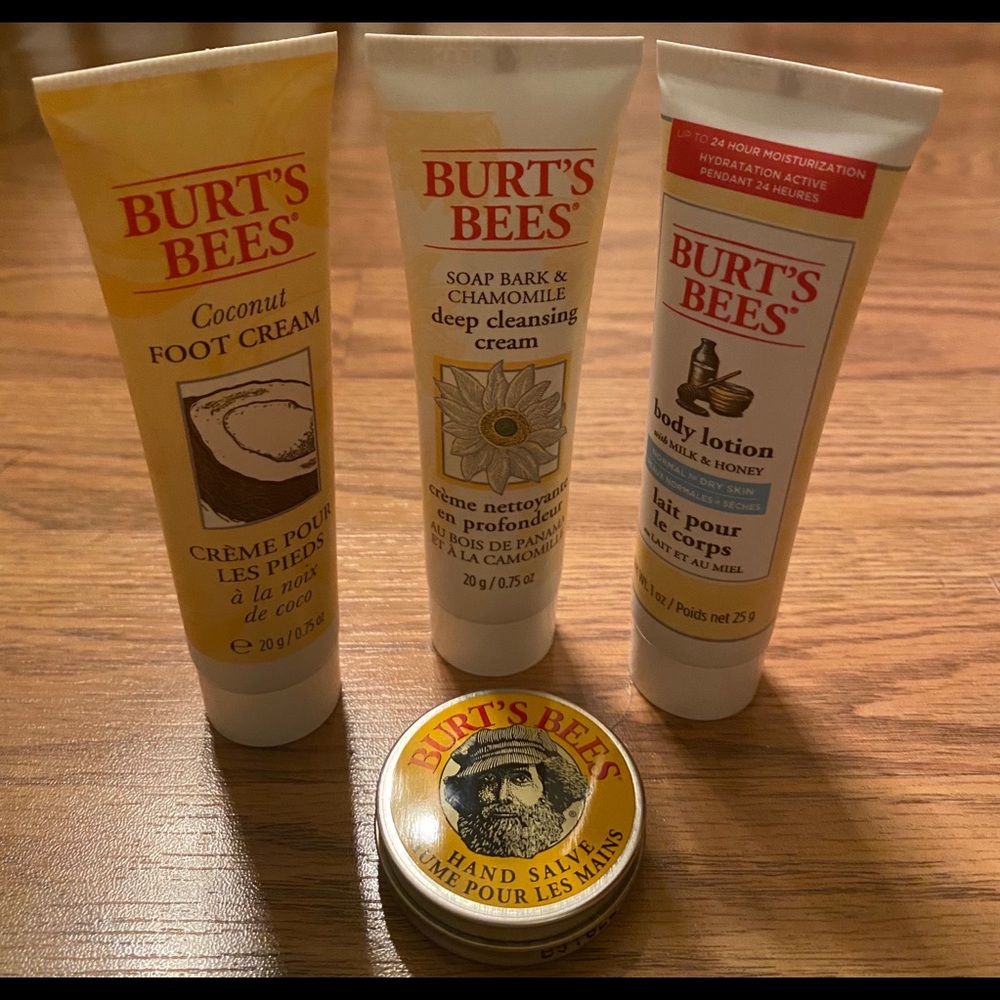 Burt's Bees Essential Gift Set